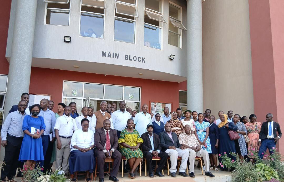 USJM Hosts Academic Forum on Intelligent Design 